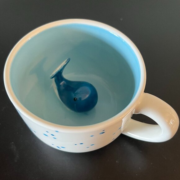 Pair of Surprise Wide-Mouth Ceramic Mugs w/ 3-D Peek-a-Boo Snail & Blue Whale - Picture 3 of 11